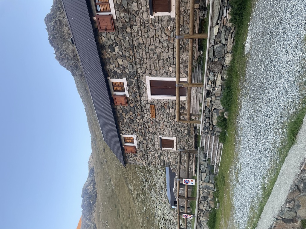 Rifugio Albergo Alpino "Pian del Re"