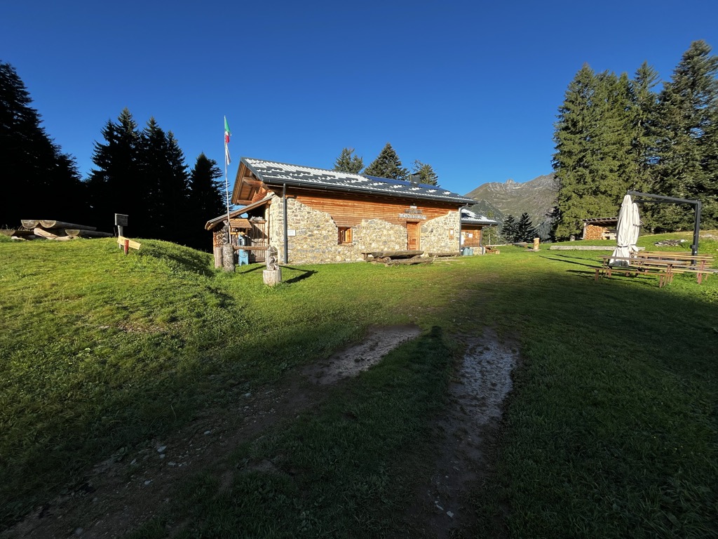 rifugio-alpe-cantedoldo