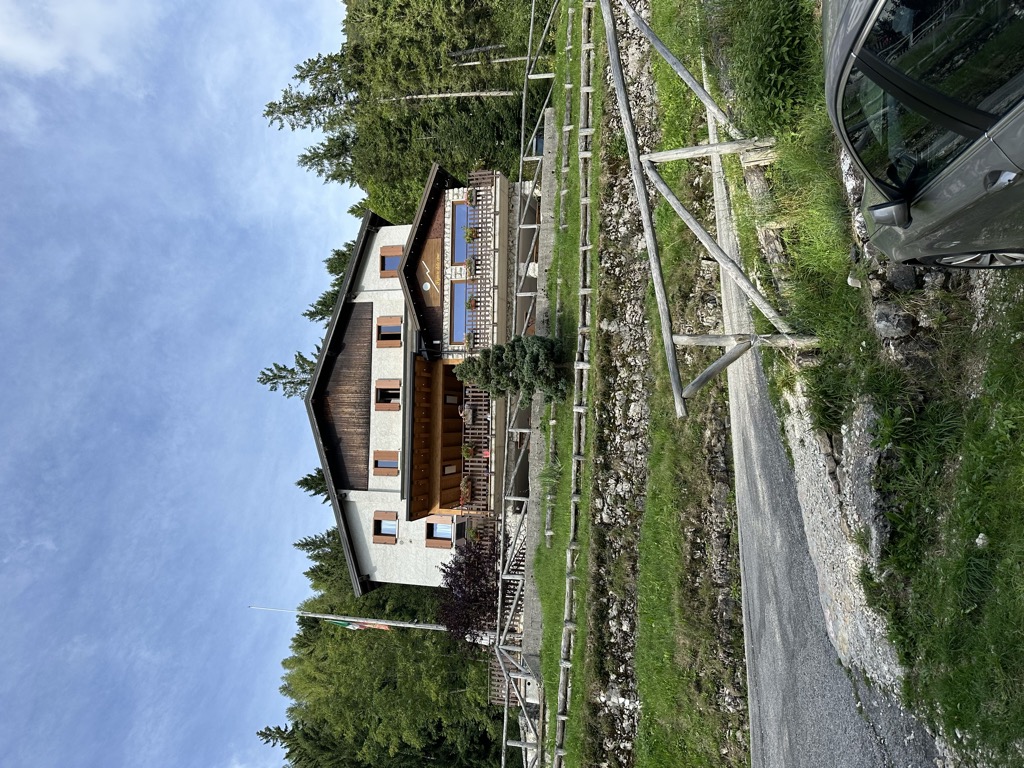 rifugio-bepi-bertagnoli-1