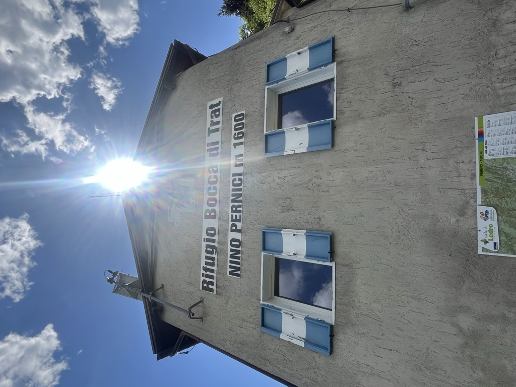 rifugio-bocca-di-trat-nino-pernici-1