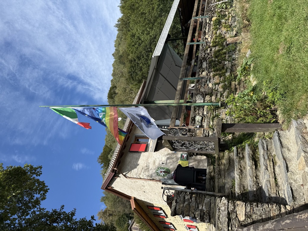 rifugio-cai-fantoli-10