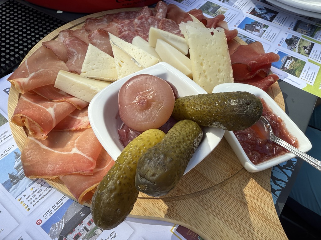 rifugio-cai-fantoli-15