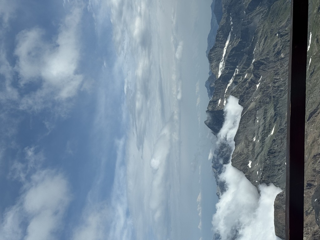 rifugio-capanna-giovanni-gnifetti-7