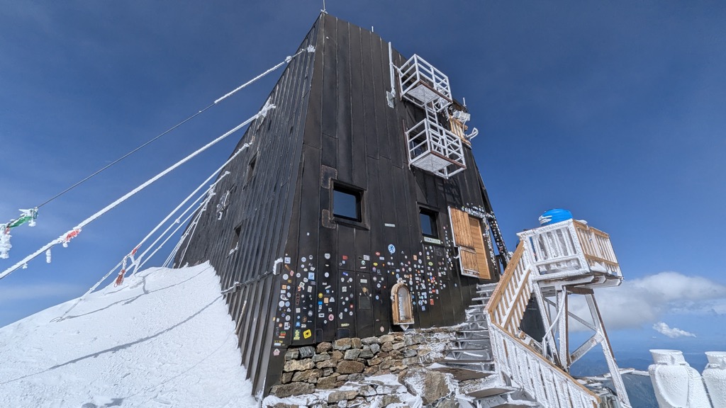 rifugio-capanna-regina-margherita-3