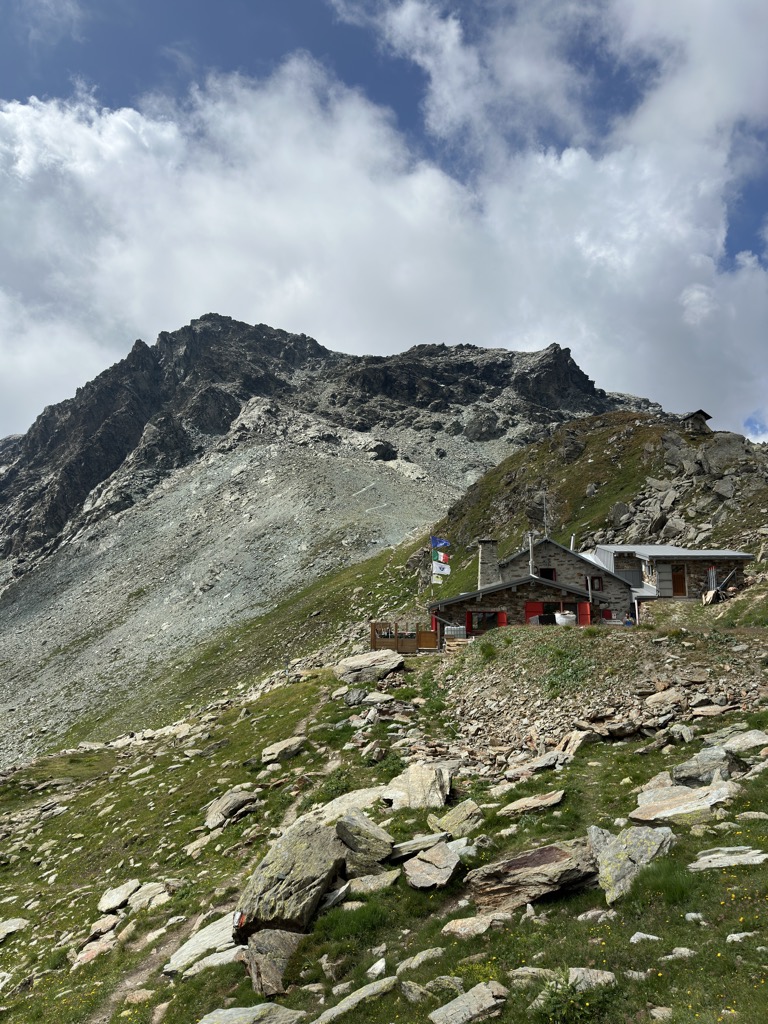 rifugio-carate-brianza-1