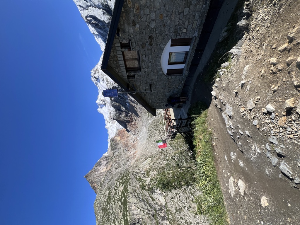 rifugio-elena-1
