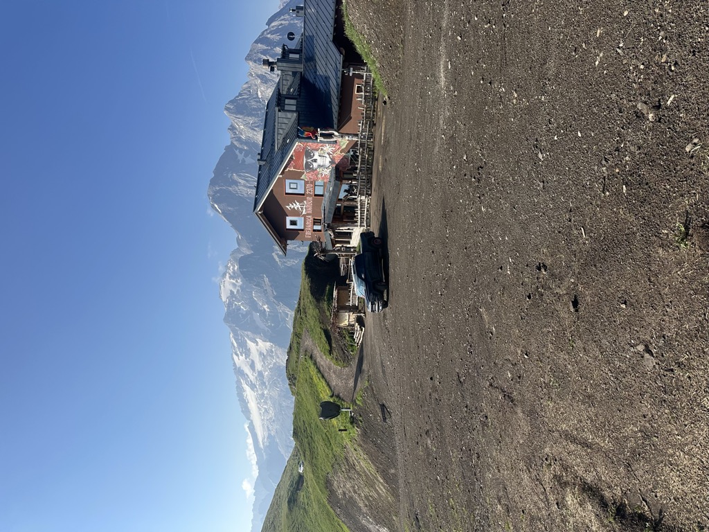 rifugio-fredarola-harbor