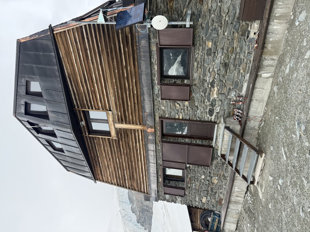 rifugio-guide-d-ayas-1