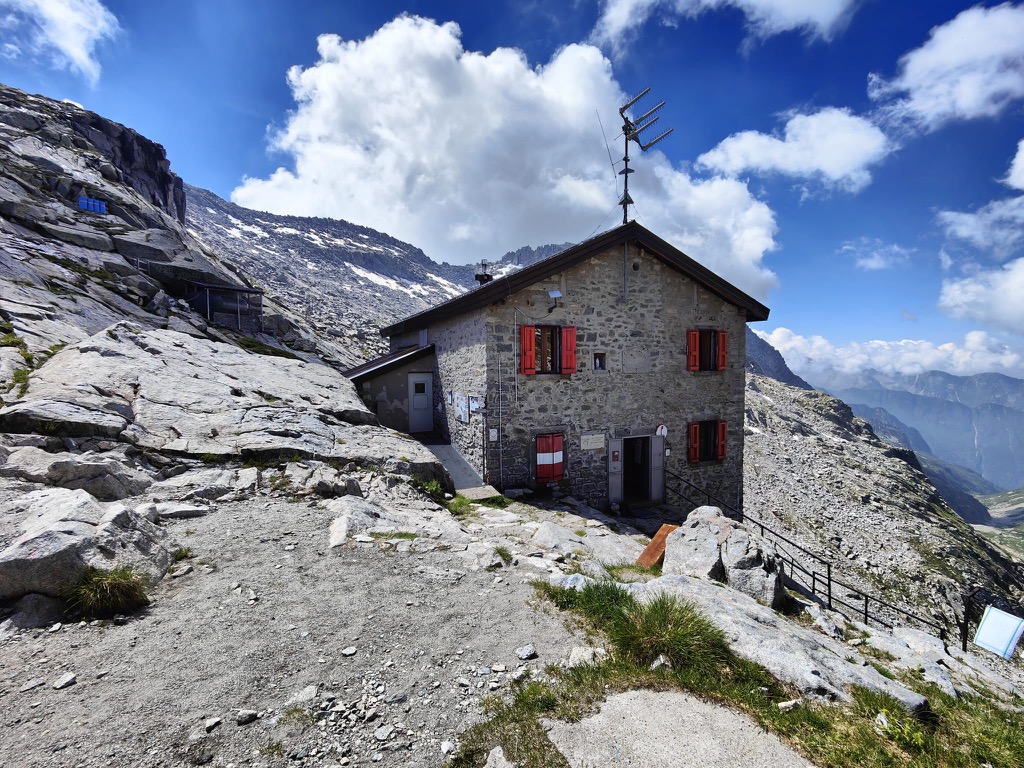 rifugio-maria-e-franco-lomini