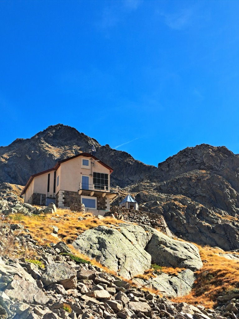 rifugio-morelli-buzzi-1