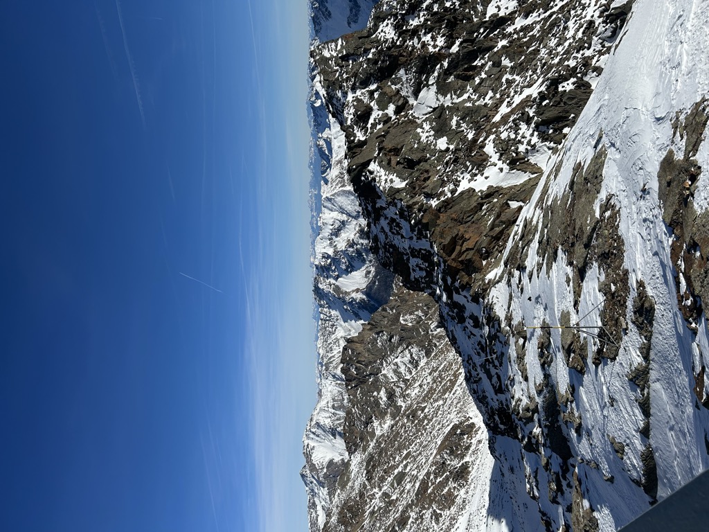 rifugio-mythe-peio-3000