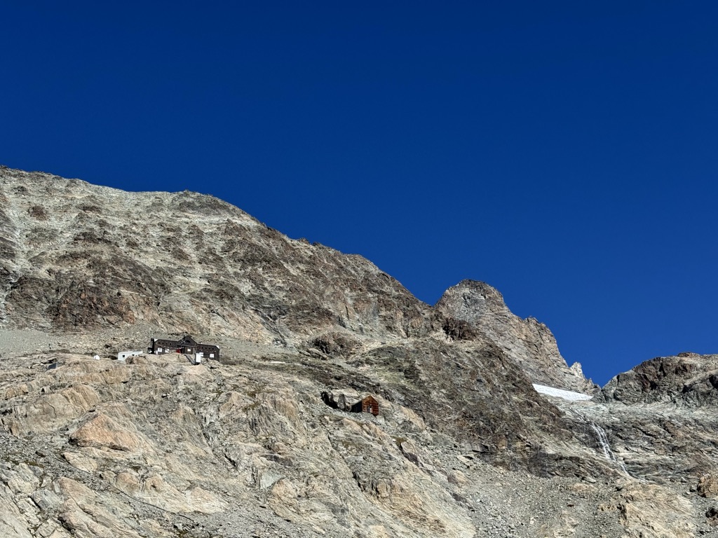 rifugio-nacamuli-al-col-collon-2