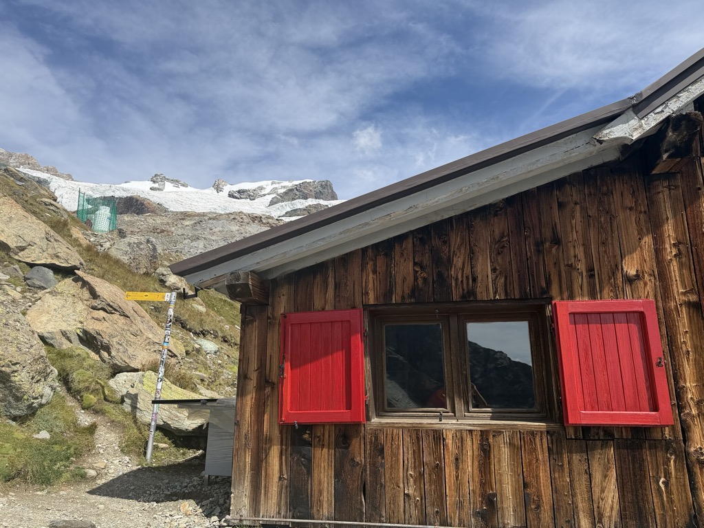 rifugio-ottorino-mezzalama-3