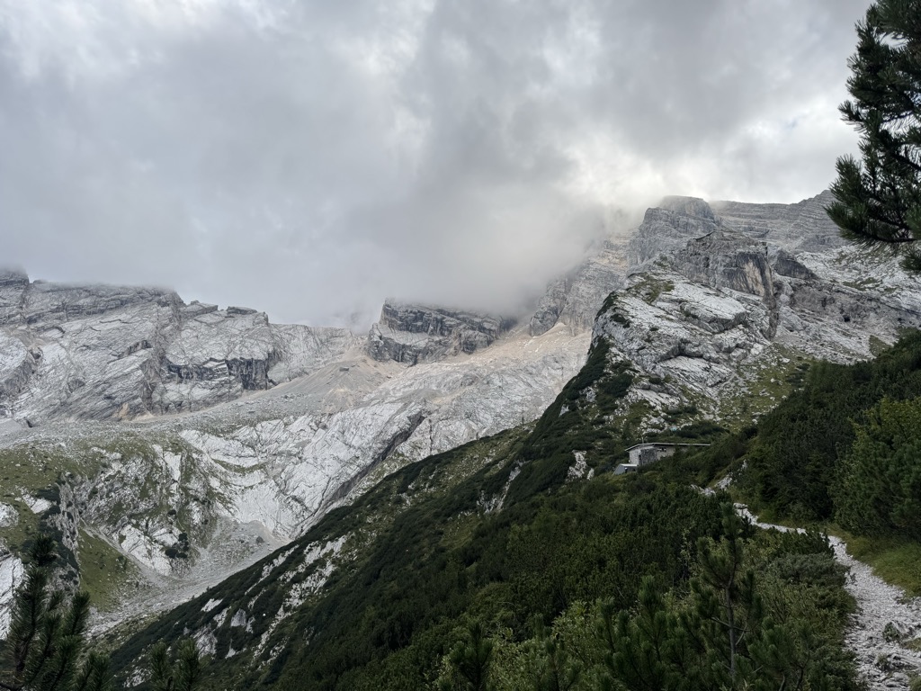 rifugio-pietro-galassi-2