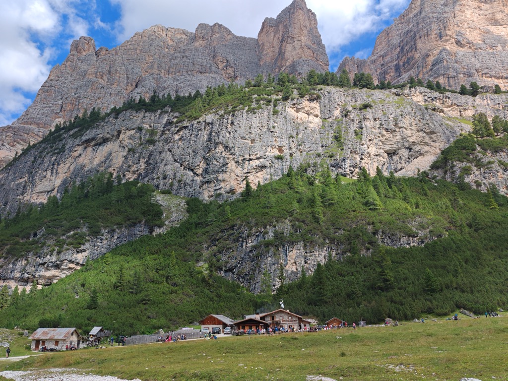Photo №1 of Rifugio Scottoni