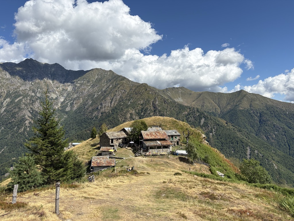 rifugio-selle-di-rosazza-1