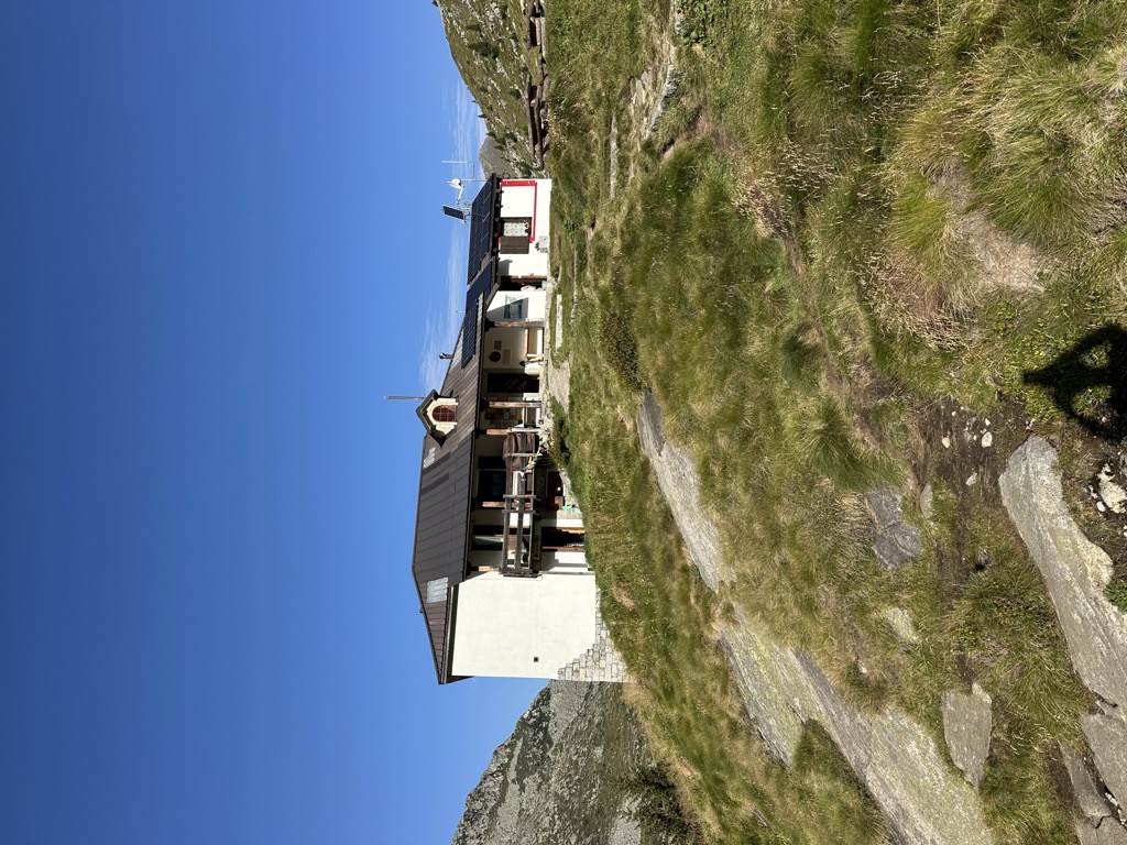 rifugio-serafino-gnutti-1