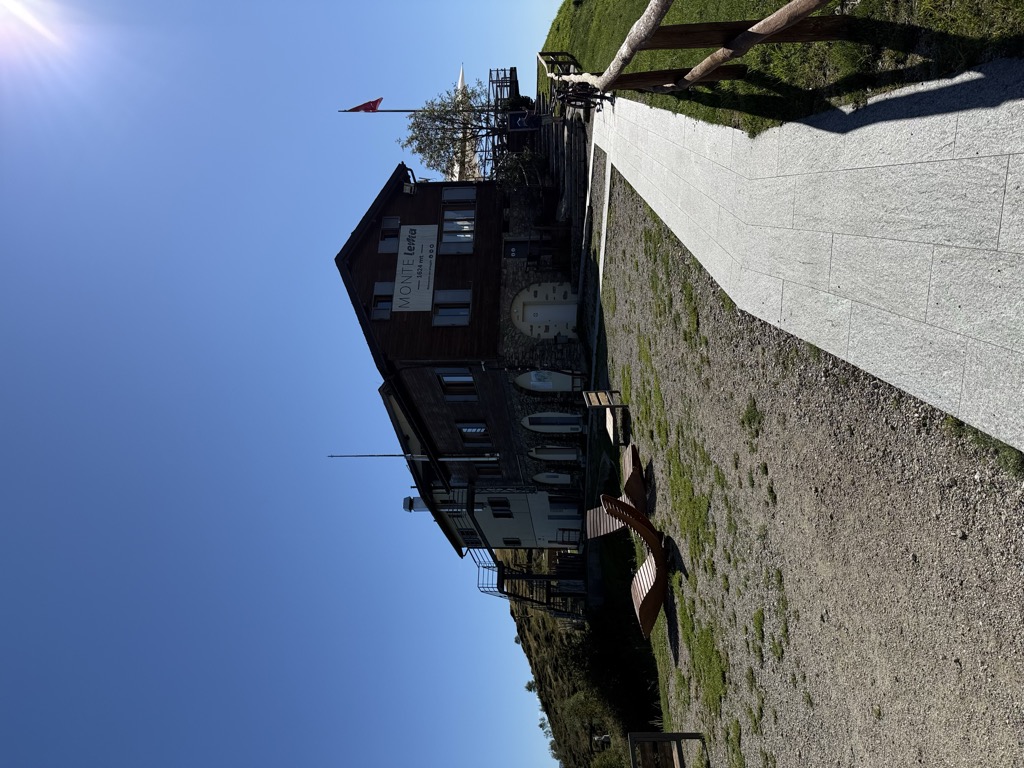 ristorante-ostello-vetta-monte-lema