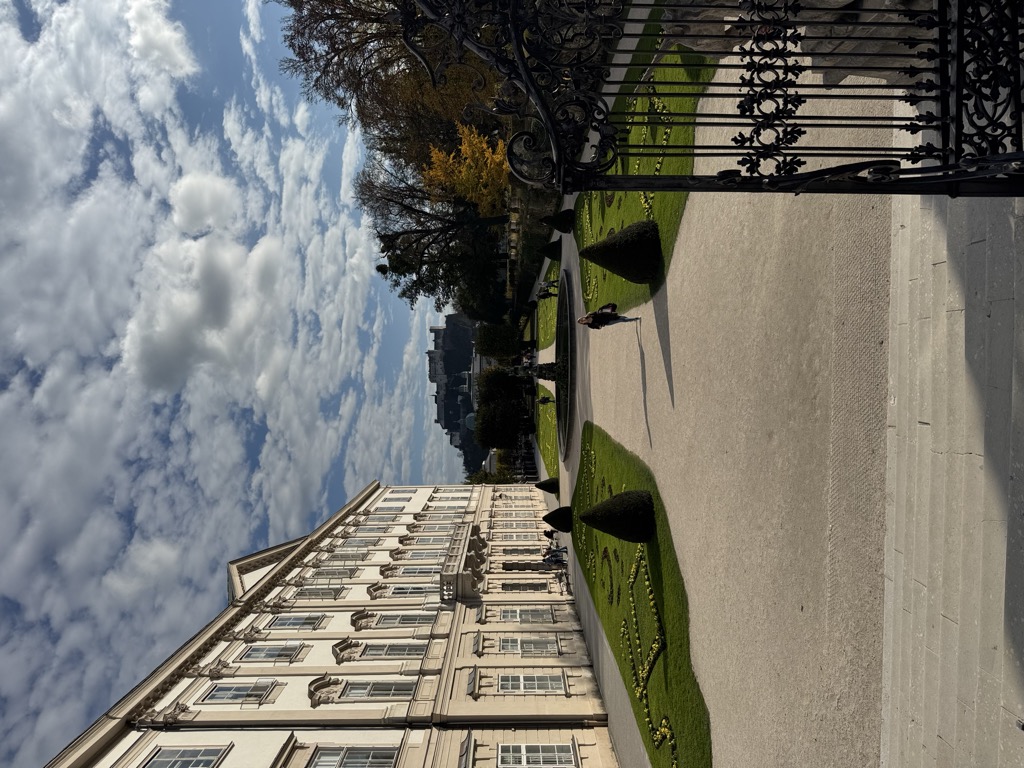 Photo №2 of Rosenhügel