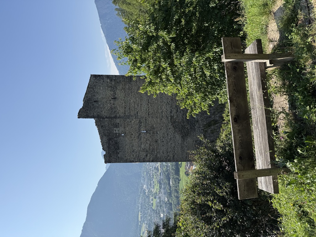 Photo №2 of Ruine Haldenstein