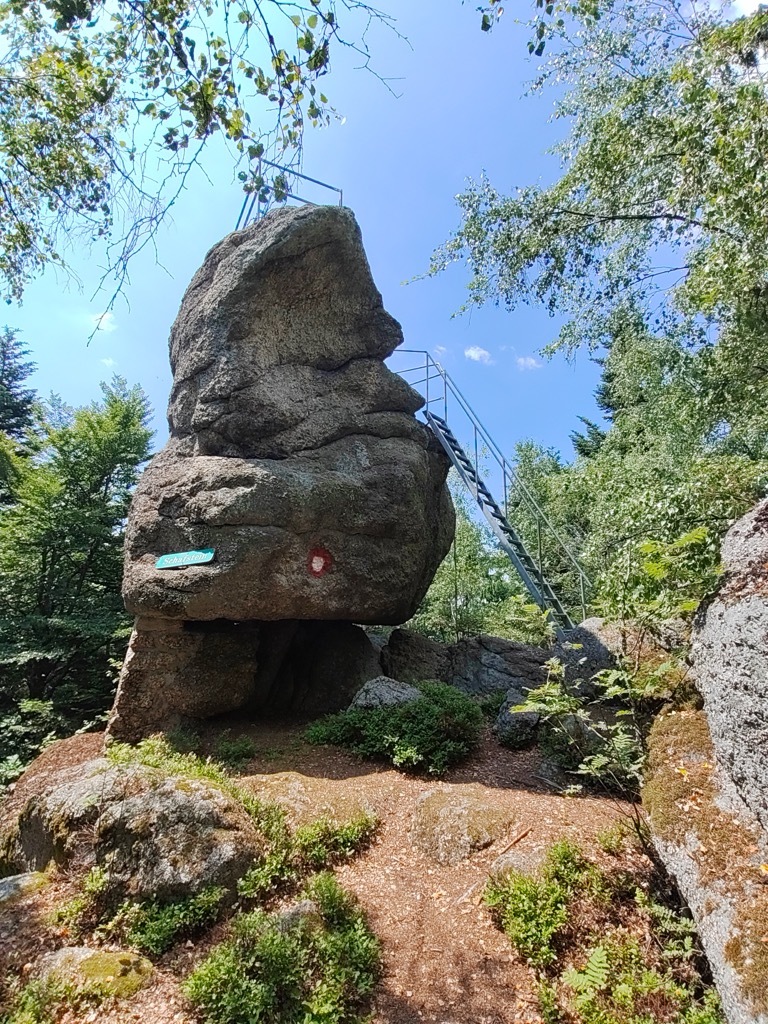 Photo №1 of Schafstein