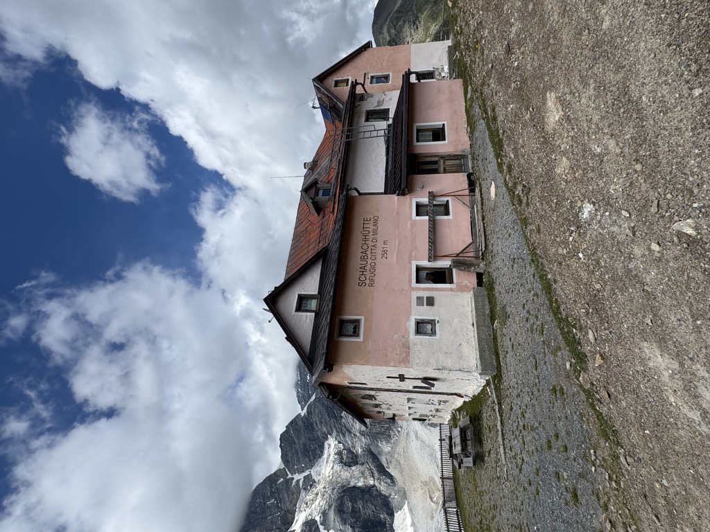 schaubachhutte-rifugio-citta-di-milano-4