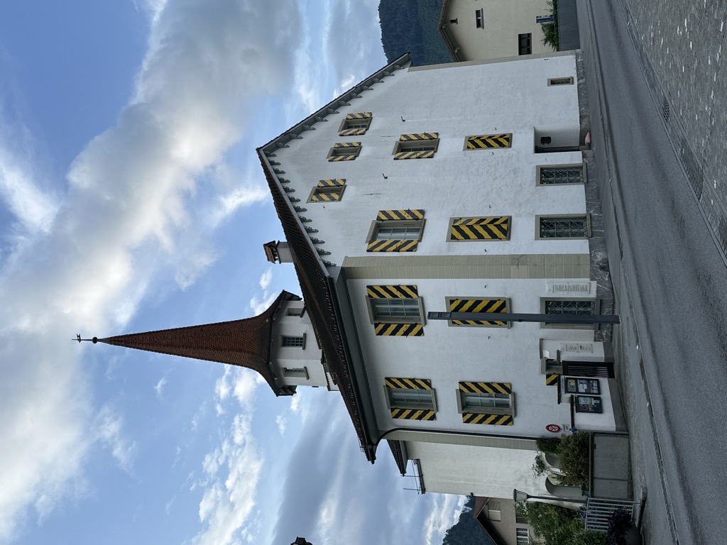 Photo №2 of Schloss Unterseen