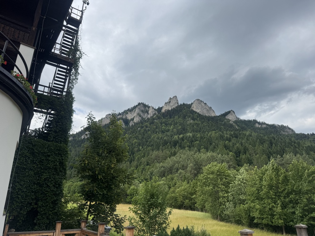 Photo №1 of Schronisko PTTK "Trzy Korony"