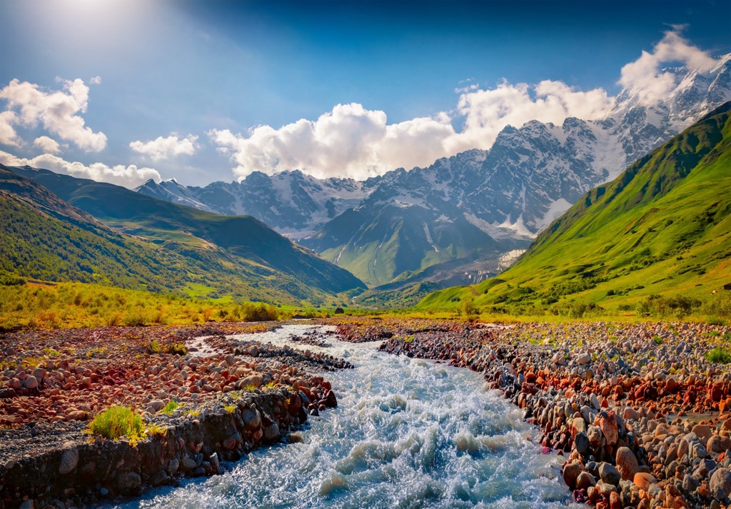 Chkhutnieri Pass in the Upper Svaneti. Nomad-Friendly Countries for Mountain Lovers