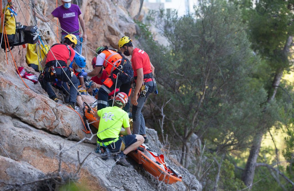 Rettung eines Kletterers auf Mallorca, Spanien. Bergrettung Spickzettel