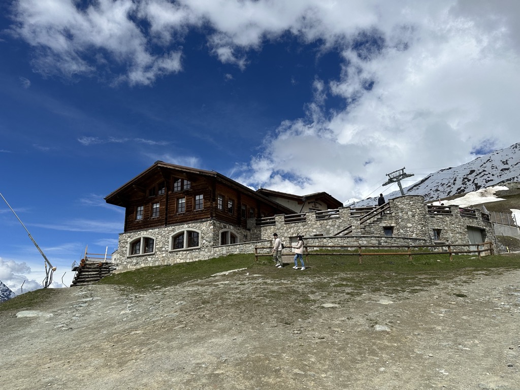 Photo 1