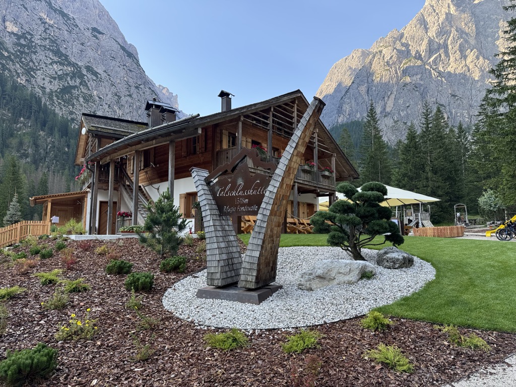 Photo №4 of Talschlusshütte Fischleintal - Rifugio Fondovalle Val Fiscalina