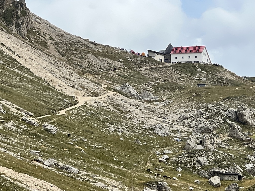 Photo №2 of Tierser Alpl Hütte - Rifugio Alpe di Tires