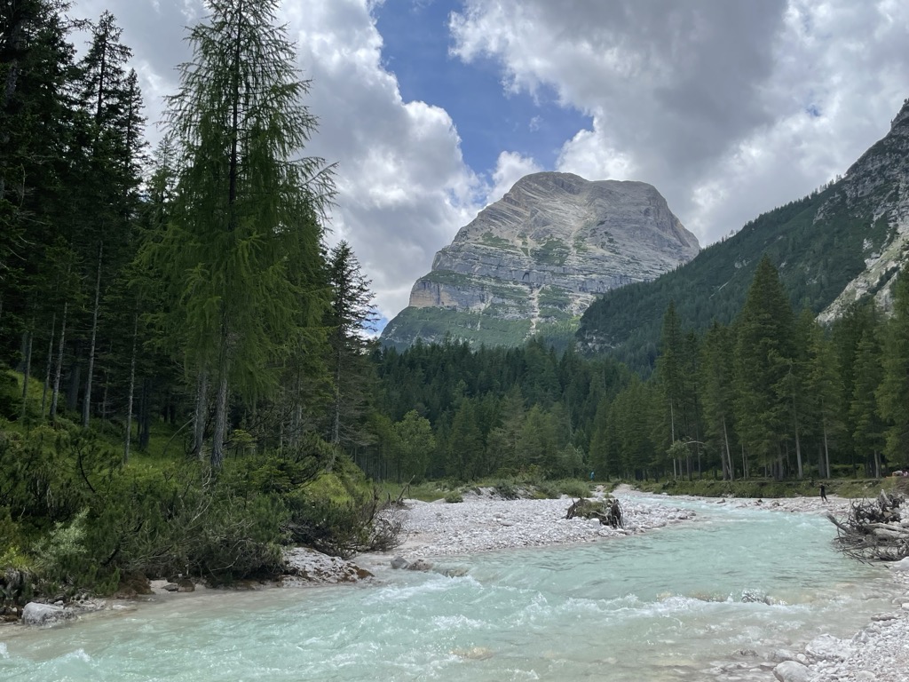 Photo №2 of Toblacher See - Lago di Dobbiaco