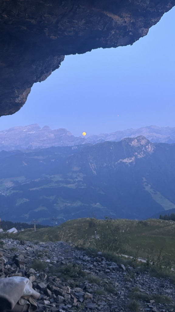 Photo №1 of Tour d'Aï