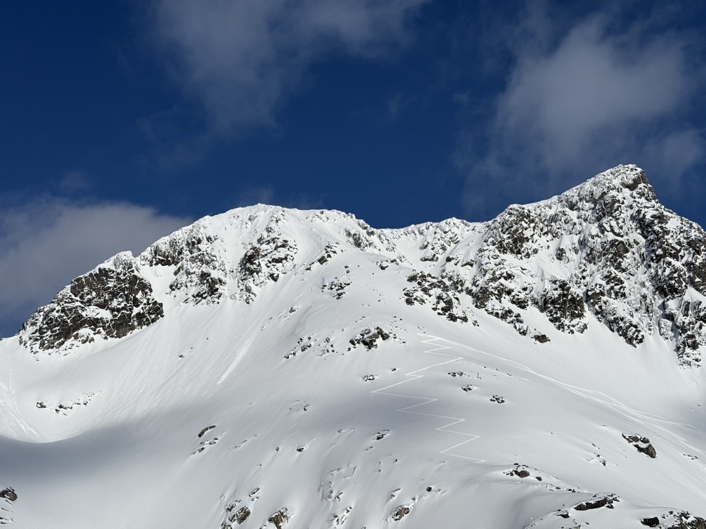 Photo №1 of Trolltinden