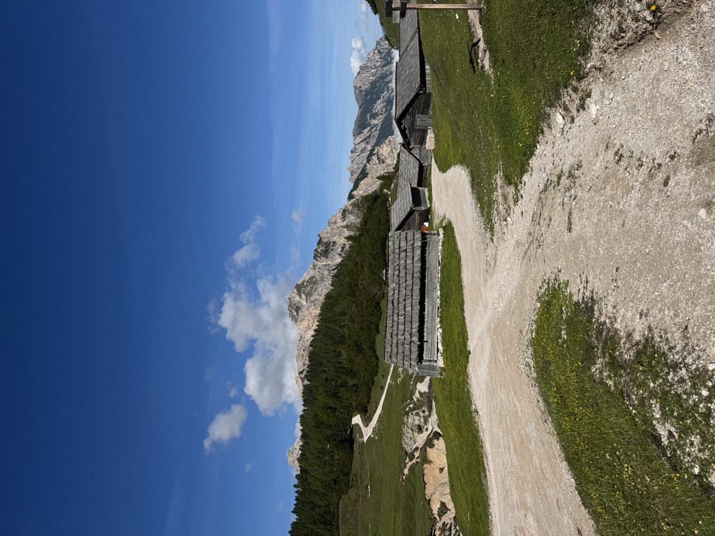 ucia-de-fodara-vedla-schutzhutte-fodara-vedla-rifugio-fodara-vedla-4