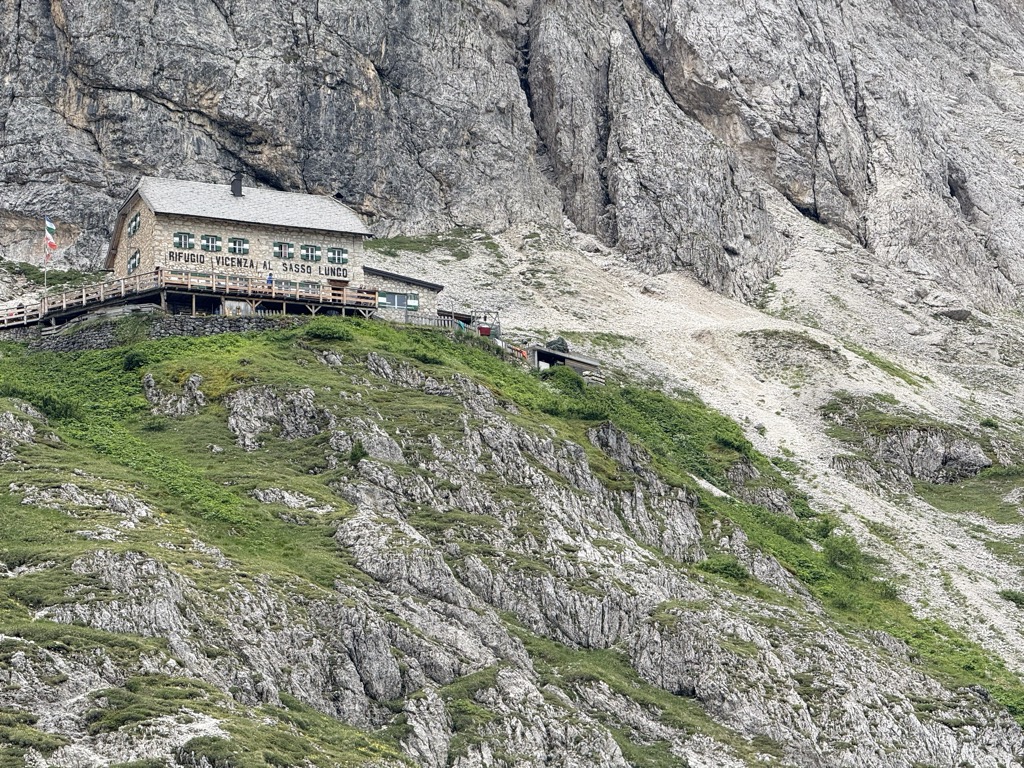 Photo №2 of Utia de Dantersasc - Langkofelhütte - Rifugio Vicenza