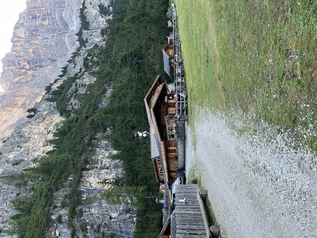 Photo №2 of Ütia de Scotoni - Scotoni-Hütte - Rifugio Scotoni