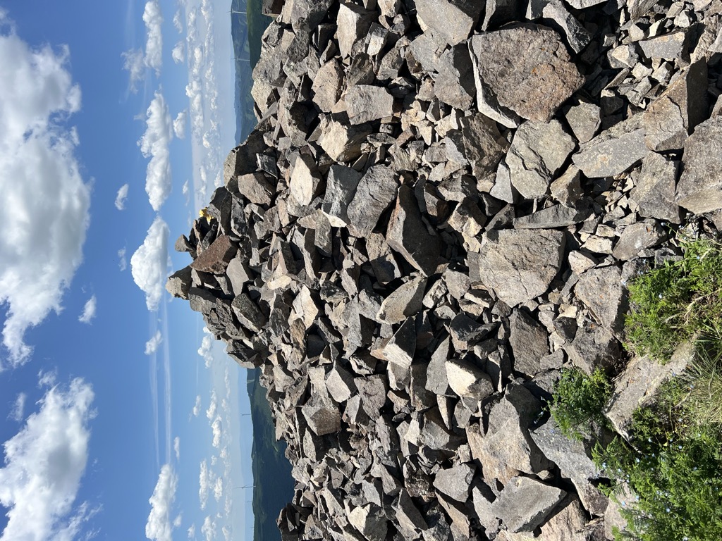 Photo №3 of Wǔdào Gōu Shān （ Dà Yīng Liáng Zhǔfēng ）