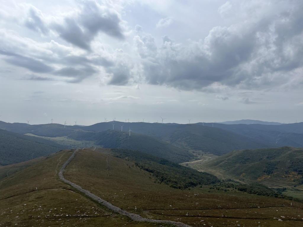 Photo №2 of Wǔdào Gōu Shān （ Dà Yīng Liáng Zhǔfēng ）