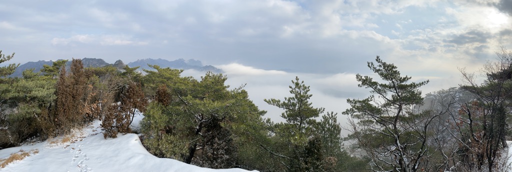 Photo №1 of Yeongbong Peak