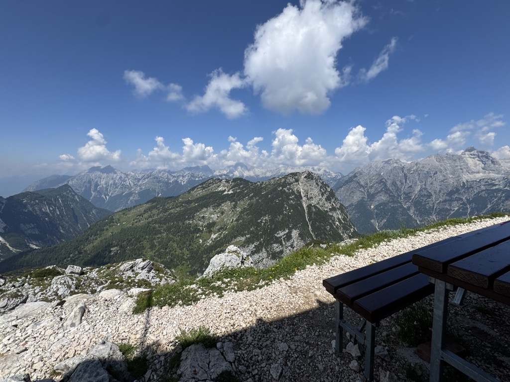 Zasavska koča na Prehodavcih