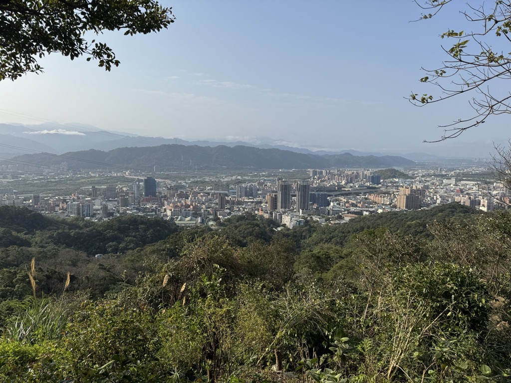 Photo №2 of Zhōngyì Shān