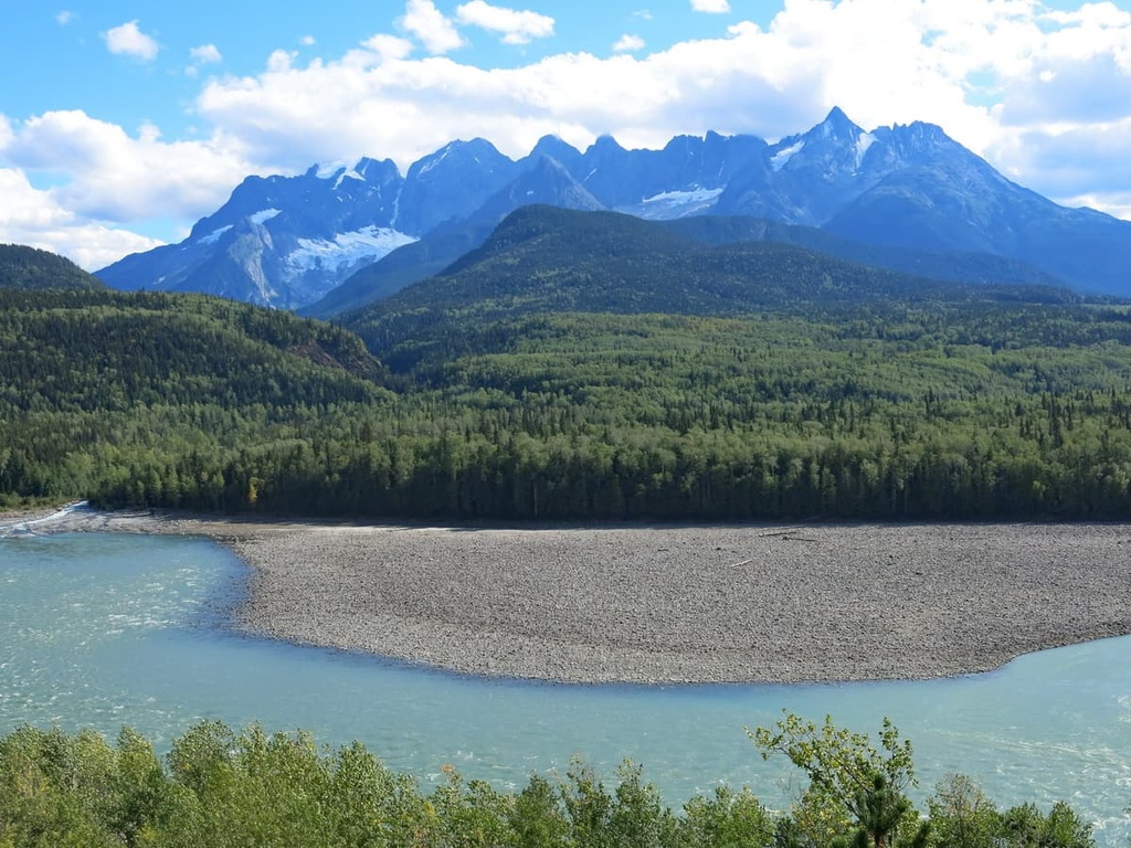 Seven Sisters Provincial Park