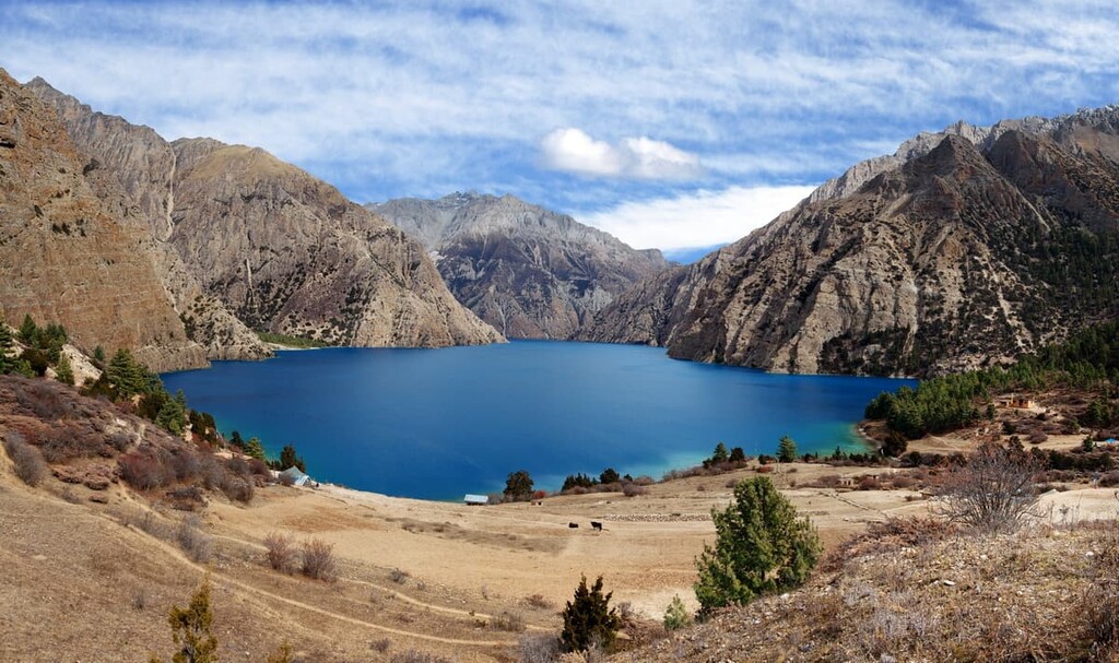 Phoksundo Tal or Ringmo Lake, Shey Phoksundo National Park
