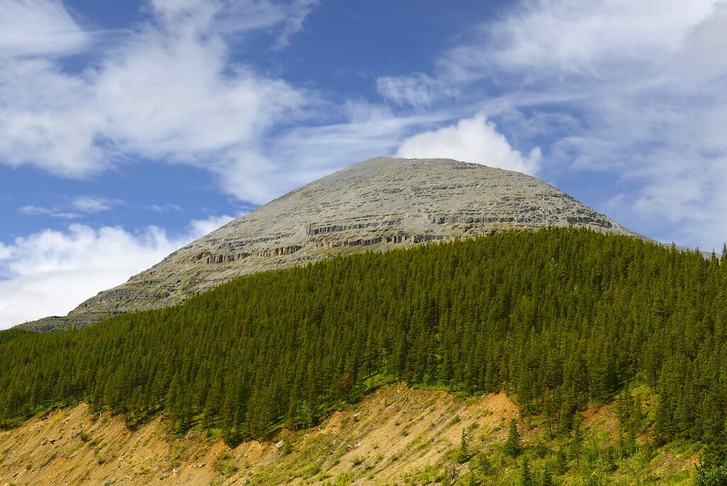 Summit Peak Trail, Stone Mountain Provincial Park, Canada