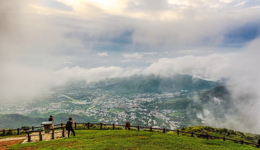 Observation Deck , Tai Mo Shan Country Park, Chinese