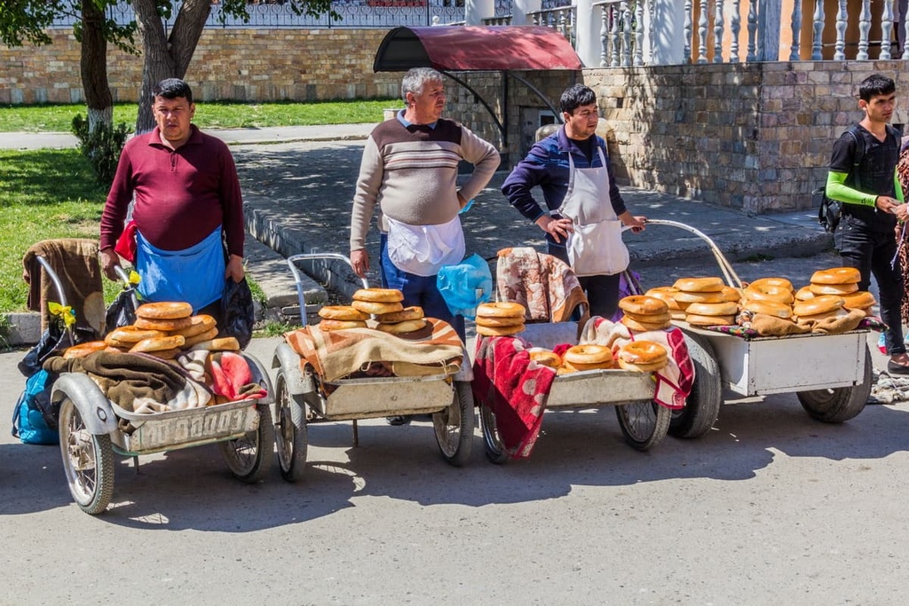 Samarkand flatbread, Samarkand, Uzbekistan, Pamir-Alai