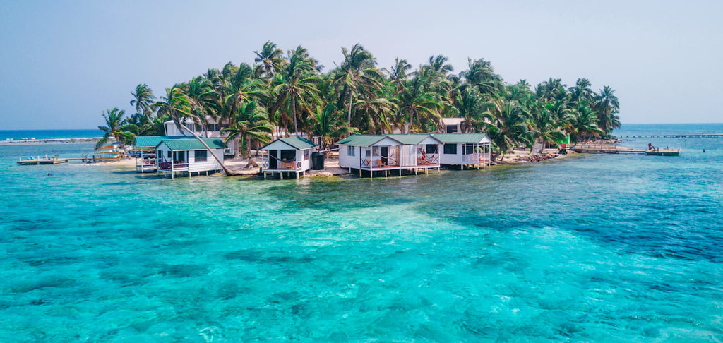 Tobacco Caye aerial in Belize barrier reef, Belize
